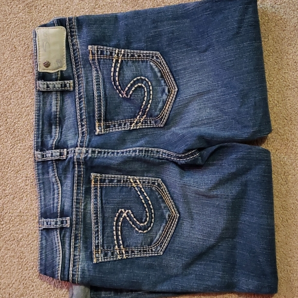 Silver Capri - Picture 2 of 4